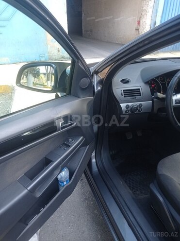 Opel Astra 2009, 247,000 km - 1.4 l - Bakı