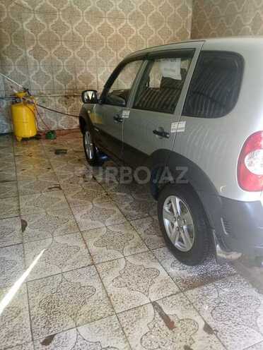 Chevrolet Niva 2015, 450,000 km - 1.7 л - Gədəbəy
