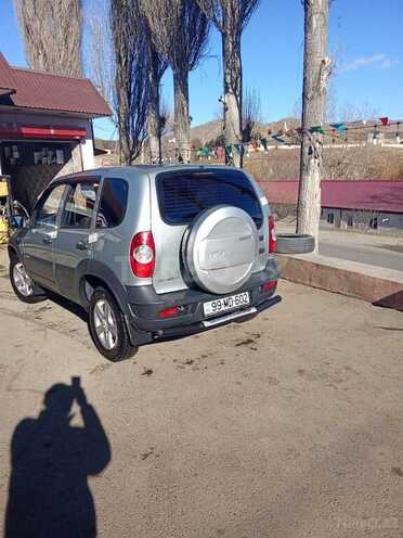 Chevrolet Niva 2015, 450,000 km - 1.7 л - Gədəbəy