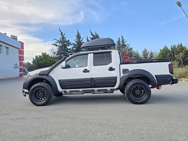 Nissan Navara 2014, 203,000 km - 2.5 l - Bakı