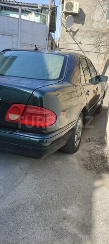 Mercedes E 220 1997, 472,580 km - 2.2 l - Bakı