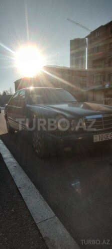 Mercedes E 220 1997, 472,580 km - 2.2 l - Bakı