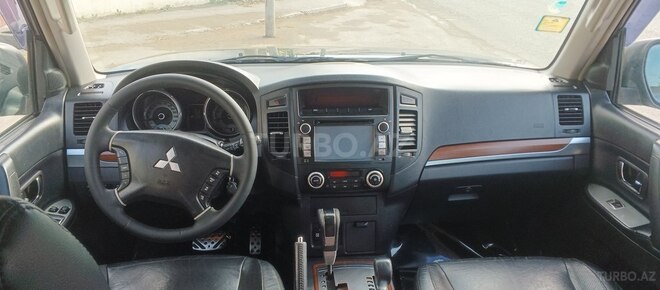 Mitsubishi Pajero 2008, 221,000 km - 3.0 l - Bakı