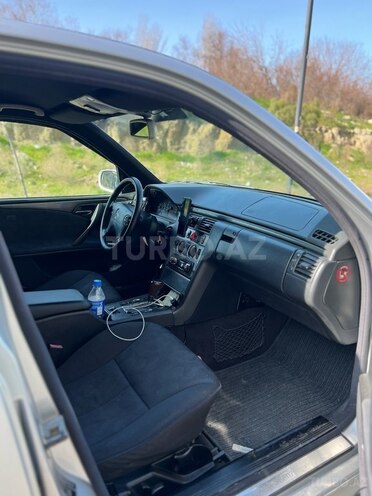 Mercedes E 200 1999, 545,400 km - 2.0 l - Bakı