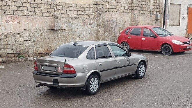 Opel Vectra 1997, 385,000 km - 1.8 l - Bakı