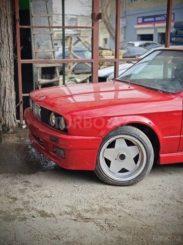 BMW 318 1984, 241,079 km - 1.8 l - Bakı