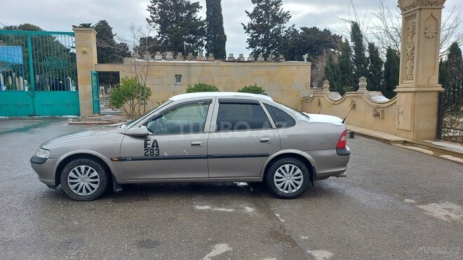 Opel Vectra 1997, 385,000 km - 1.8 l - Bakı