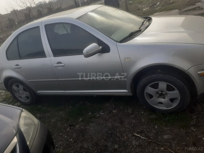 Volkswagen Jetta-5