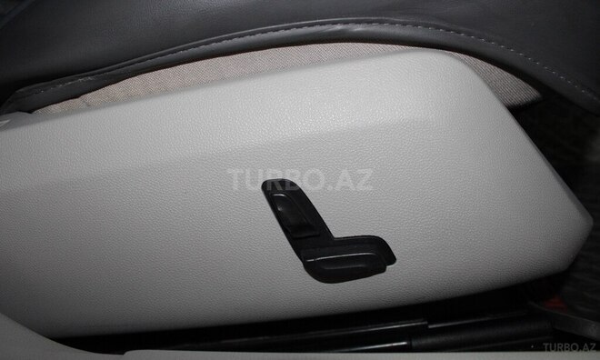 Mercedes E 300 d 2010, 287,000 km - 3.0 l - Bakı