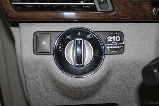 Mercedes E 300 d 2010, 287,000 km - 3.0 l - Bakı