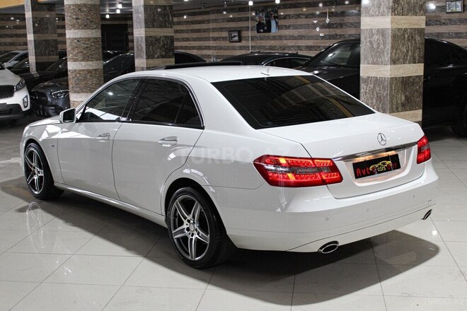 Mercedes E 300 d 2010, 287,000 km - 3.0 l - Bakı