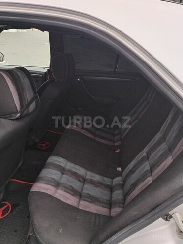 Mercedes C 200 1995, 359,854 km - 2.0 л - Sumqayıt