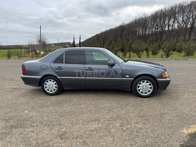 Mercedes C 240 1997, 284,000 km - 2.4 l - Masallı