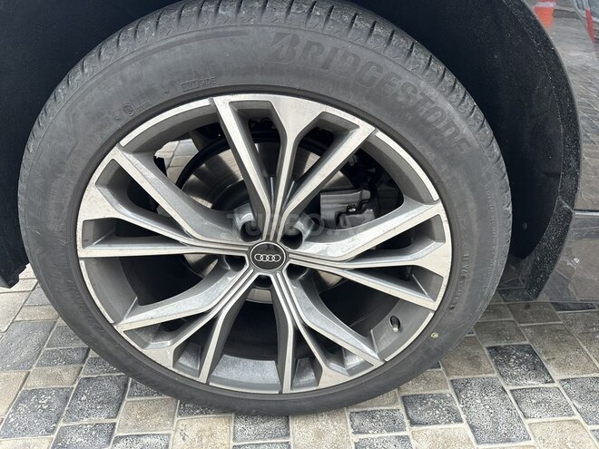 Audi Q8 2020, 119,000 km - 3.0 l - Bakı