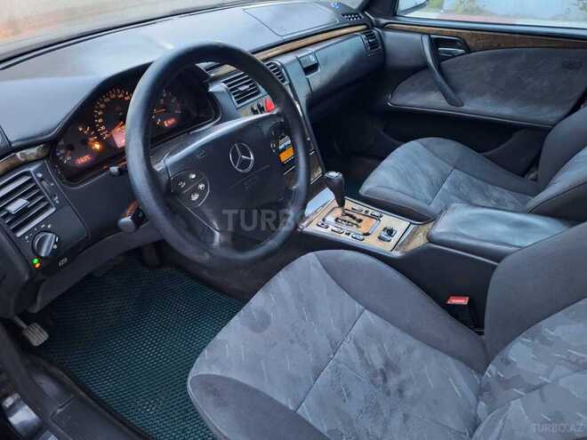 Mercedes E 220 d 2000, 454,000 km - 2.2 l - Bakı