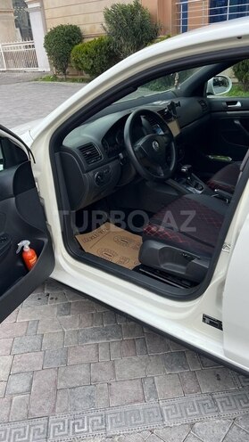 Volkswagen Jetta-5