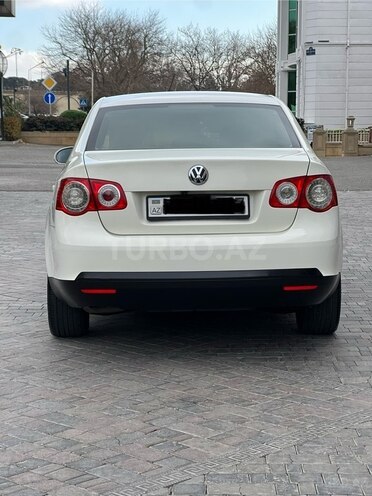 Volkswagen Jetta-3