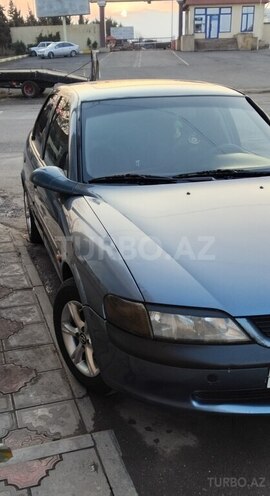 Opel Vectra 1998, 278,685 km - 1.6 л - Qazax