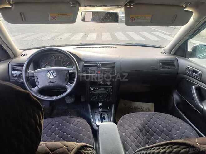 Volkswagen Jetta-4