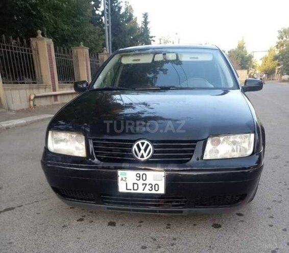 Volkswagen Jetta-1