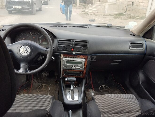 Volkswagen Bora 2000, 200,000 km - 2.3 l - Şirvan