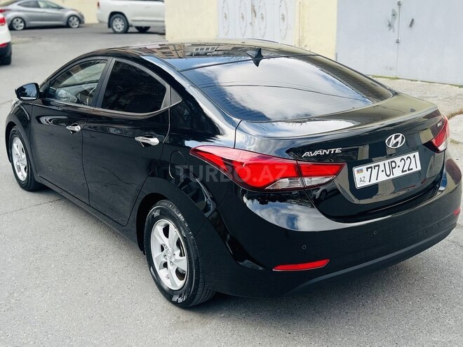 Hyundai Avante-11