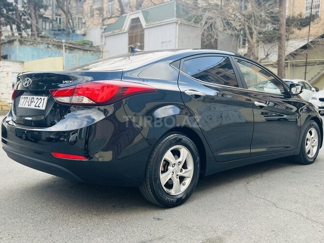 Hyundai Avante-13
