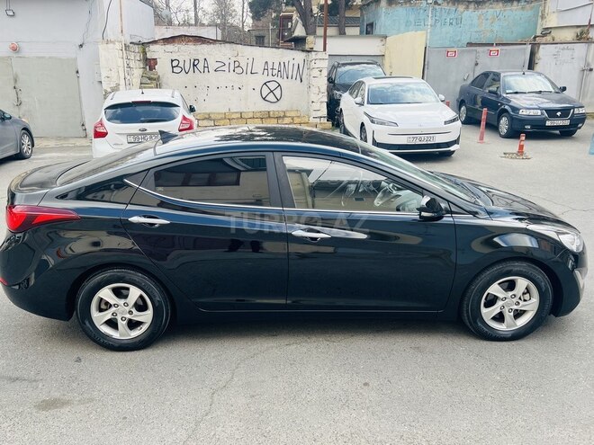 Hyundai Avante-16