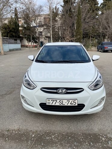 Hyundai Accent-1