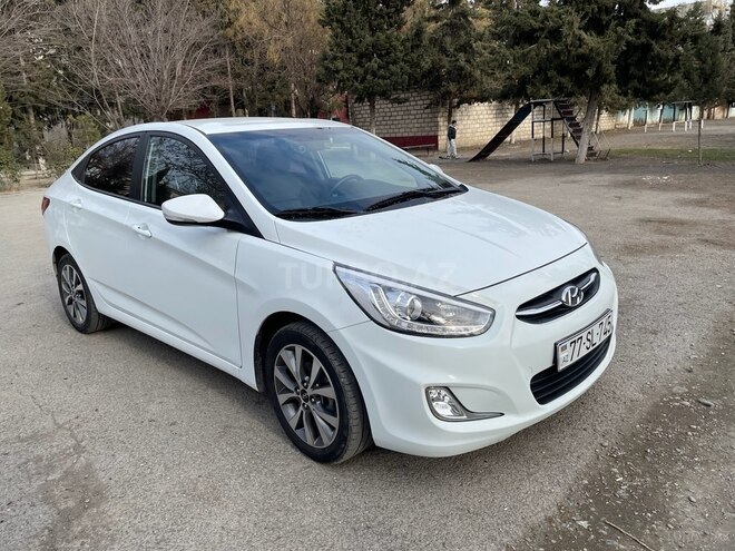Hyundai Accent-3