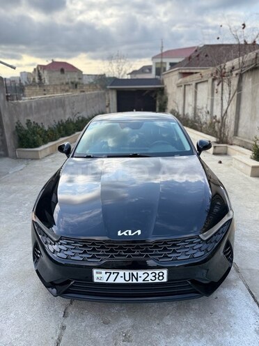 Kia K5-1