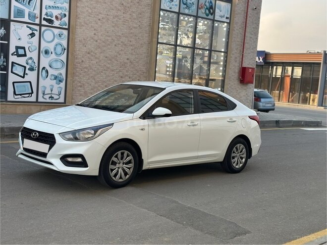 Hyundai Accent 2018, 153,500 km - 1.6 л - Bakı