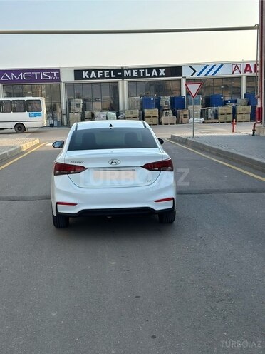 Hyundai Accent 2018, 153,500 km - 1.6 л - Bakı