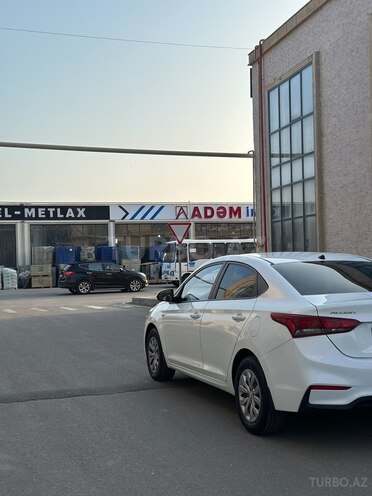 Hyundai Accent 2018, 153,500 km - 1.6 л - Bakı