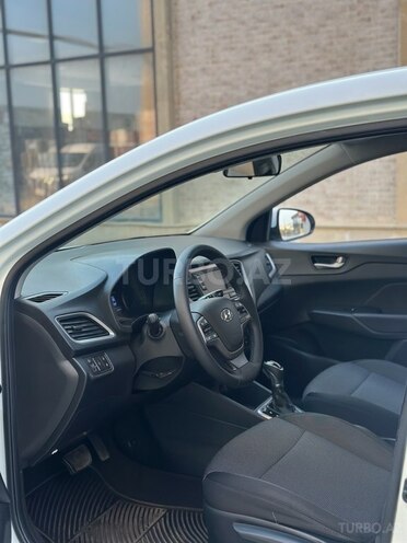 Hyundai Accent 2018, 153,500 km - 1.6 л - Bakı