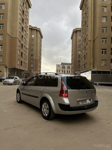 Renault Megane-7