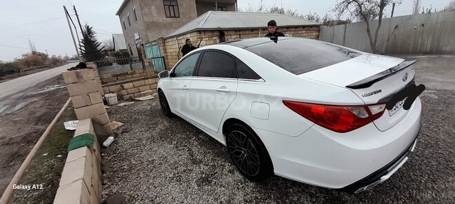 Hyundai Sonata 2010, 280,000 km - 2.4 l - Sabirabad