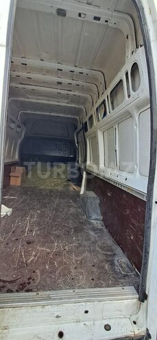 Ford Transit-8