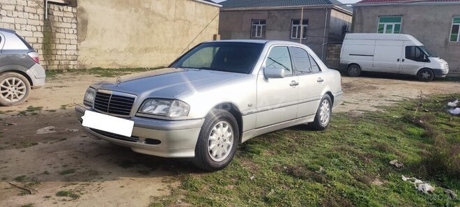 Mercedes C 240 1999, 331,100 km - 2.4 l - Bakı