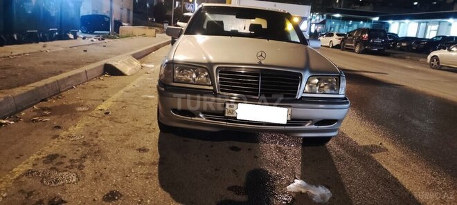 Mercedes C 240 1999, 331,100 km - 2.4 l - Bakı