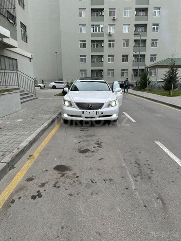 Lexus LS 460 2009, 303,000 km - 4.5 л - Bakı