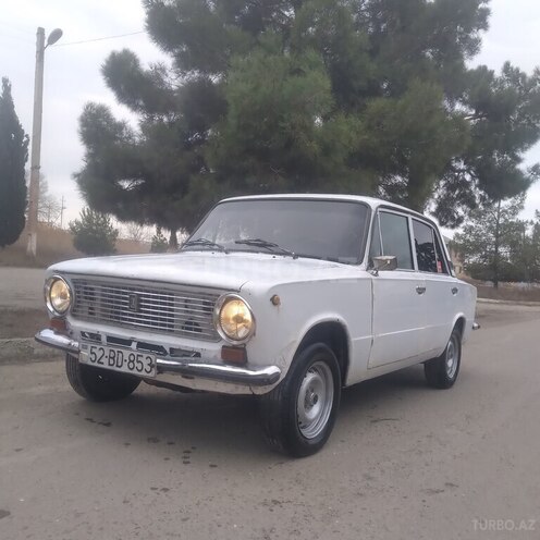 LADA (VAZ) 21011 1974, 42,800 km - 1.5 л - Salyan