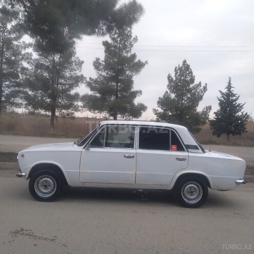 LADA (VAZ) 21011 1974, 42,800 km - 1.5 л - Salyan