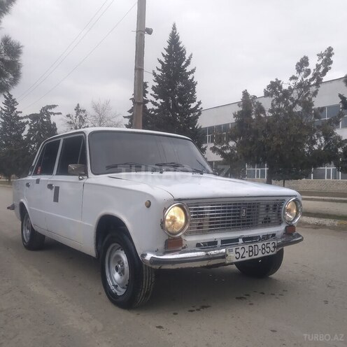 LADA (VAZ) 21011 1974, 42,800 km - 1.5 л - Salyan