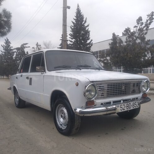 LADA (VAZ) 21011 1974, 42,800 km - 1.5 л - Salyan