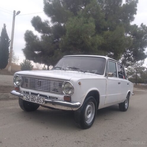 LADA (VAZ) 21011 1974, 42,800 km - 1.5 л - Salyan