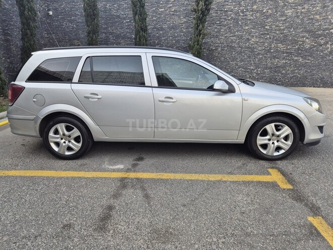 Opel Astra-12