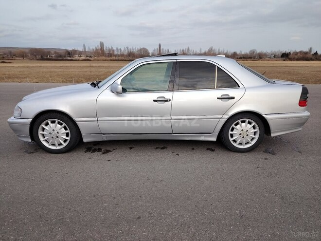 Mercedes C 230 1998, 328,000 km - 2.3 l - Füzuli