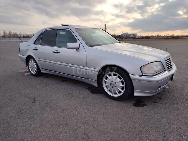 Mercedes C 230 1998, 328,000 km - 2.3 l - Füzuli