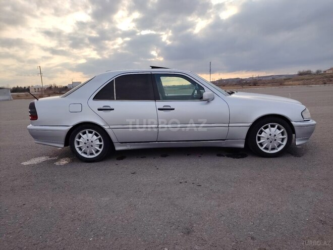 Mercedes C 230 1998, 328,000 km - 2.3 l - Füzuli